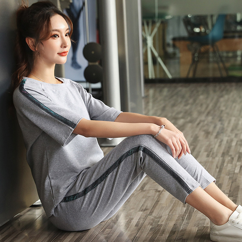 夏天穿的运动服女运动套装女2021年夏装新款大码韩版宽松休闲健身服