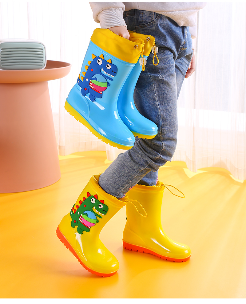 215岁卡通恐龙儿童雨靴男童女童防滑加绒保暖加厚水靴胶鞋春包边款长
