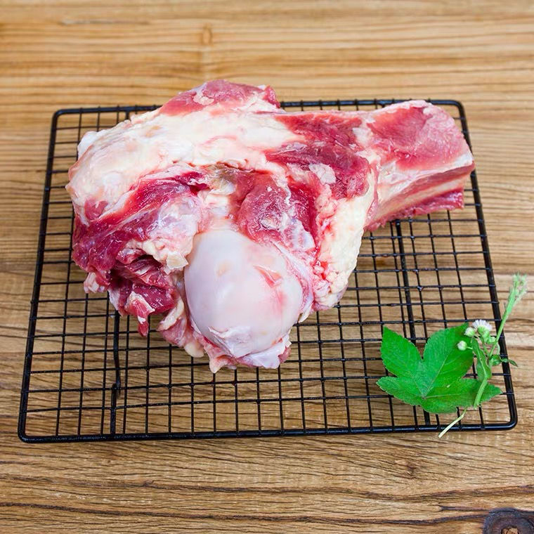 带肉牛棒骨牛筒子骨有筋有肉分割新鲜牛腿骨橙臻鲜4斤带肉牛腿骨