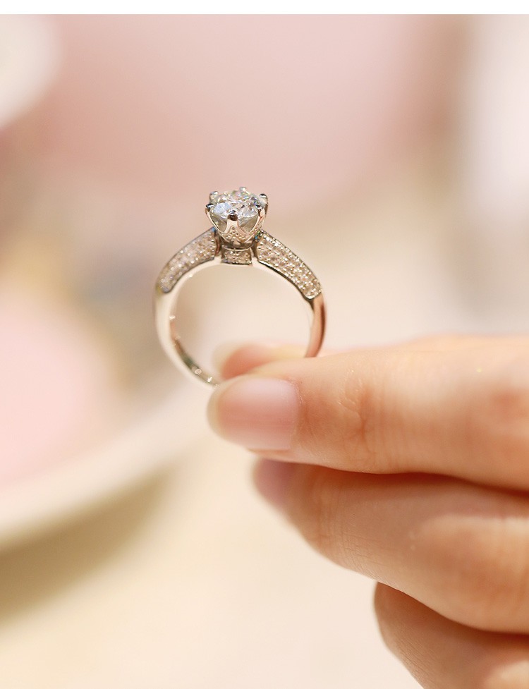 婚礼求婚圣诞节送女友爱人生日礼物1克拉半壁江山款d色vvs配双证书