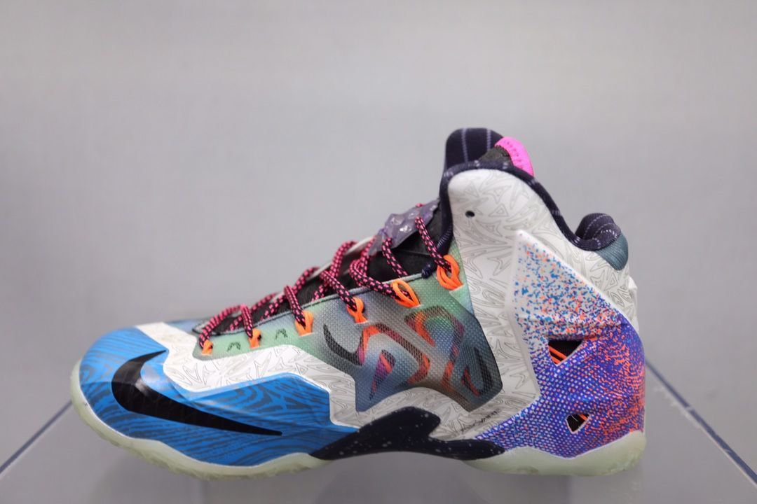 詹姆斯11代篮球鞋全明星夜光荧光绿鸳鸯涂鸦lebron11耐磨男运动鞋