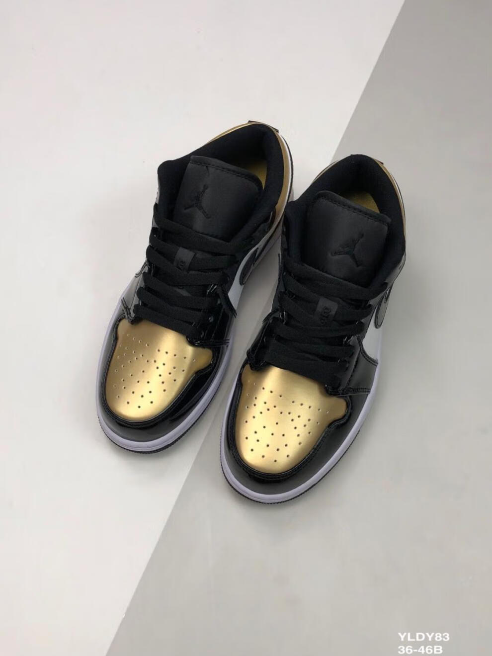 脚趾乔1低帮高版本aj鞋子男女同款休闲鞋潮流运动鞋 aj1low黑金脚趾