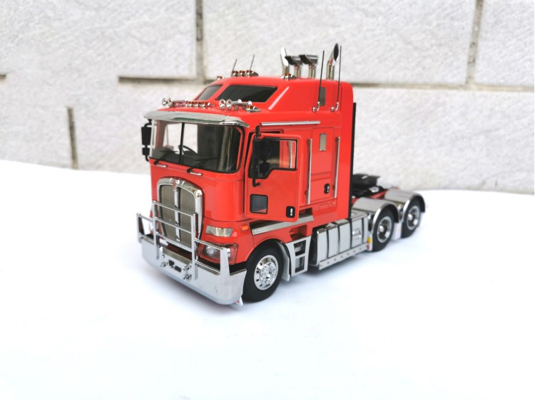 132肯沃斯kenworthk200澳洲卡车拖头合金汽车模型红色