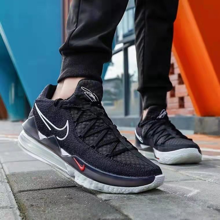 lebron詹姆斯17代low篮球鞋男白紫夜光灌篮防滑耐磨气垫实战战靴