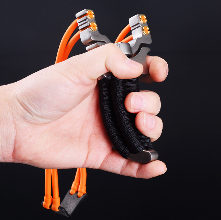 易携带容易绑皮筋360旋转卡球弹弓新款弹弓旋转4股反曲卡球不锈钢强力