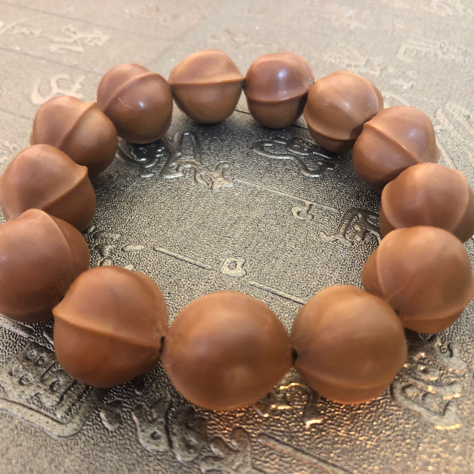 6015橄榄核精品鲨鱼背手工打磨手串橄榄核鲨鱼背手串 1.6*1.