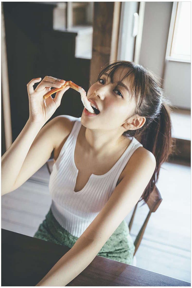 《【订购】乃木坂46新内真衣第2本写真集:当夜幕降临 夜が明けたら 新