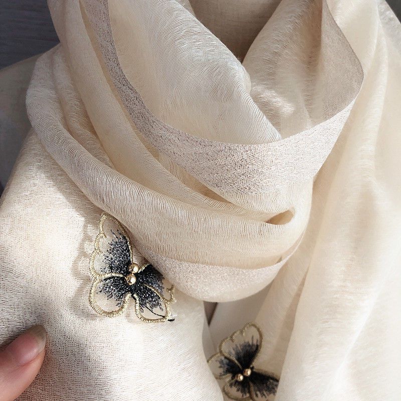 纱巾妈妈丝巾长款绣花围巾披肩女士妈妈款刺绣大红金丝边款