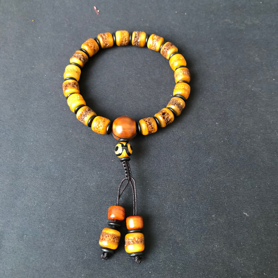 天然西藏牦牛骨嘎巴拉手串手链头盖骨手串文玩藏式男女式骨头手串い御