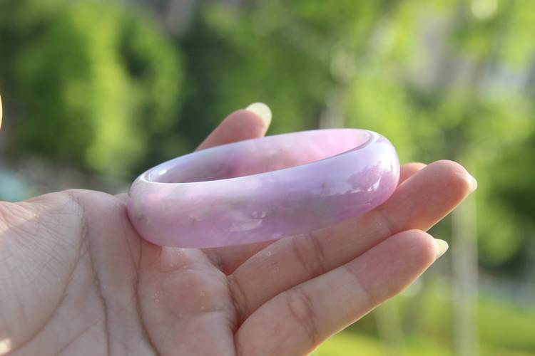な【京选60精品老品牌款 原生态紫锂辉手镯 粉紫水晶镯子薰衣草丁香