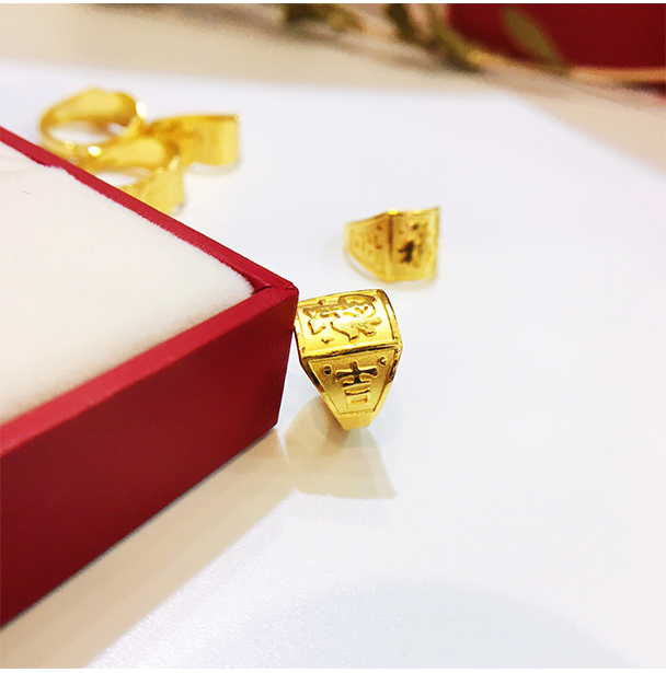 老凤祥款式快乐宝宝戒指儿童小戒指黄金指环999足金婴儿一周岁生日
