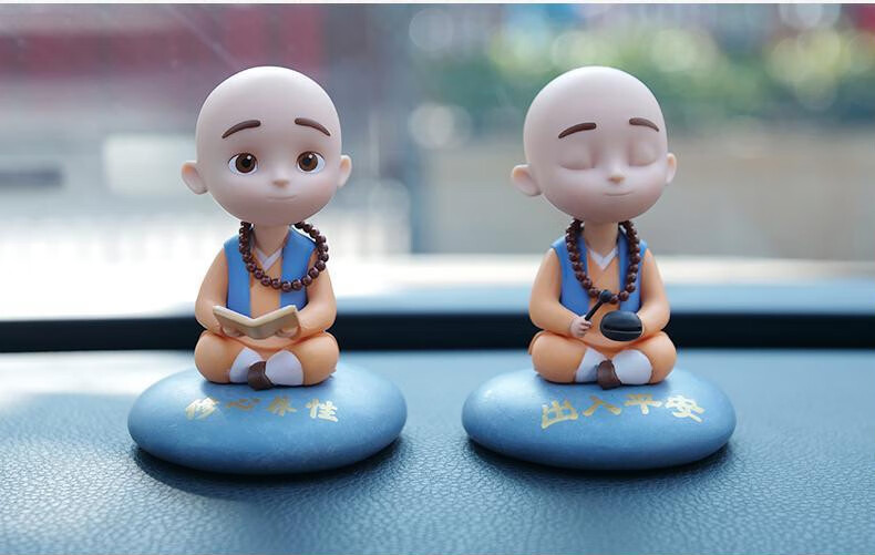 汽车摆件汽车摆件2021新款女网红一禅小和尚创意中控台可爱摇头公仔