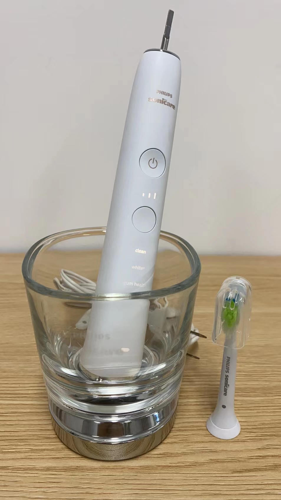 飞利浦(philips) hx992wl飞利浦声波微瑕手柄充电器电动牙刷智能除牙