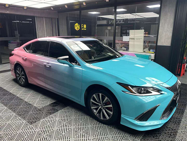 白渐变黑红粉彩绘贴纸保时捷粉猪全车膜车贴膜整车定制汽车改色膜