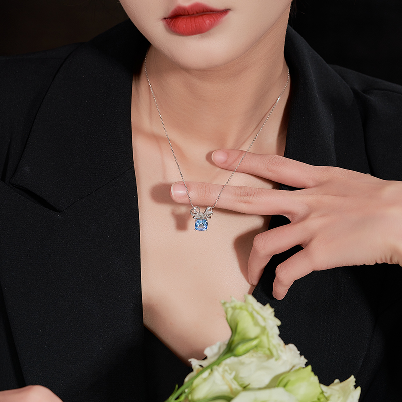 米莱珠宝 时尚小精灵 5a湖水蓝 海蓝宝项链 钻石镶嵌 彩宝 吊坠女 天