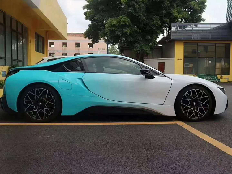 白渐变黑红粉彩绘贴纸保时捷粉猪全车膜车贴膜整车定制汽车改色膜