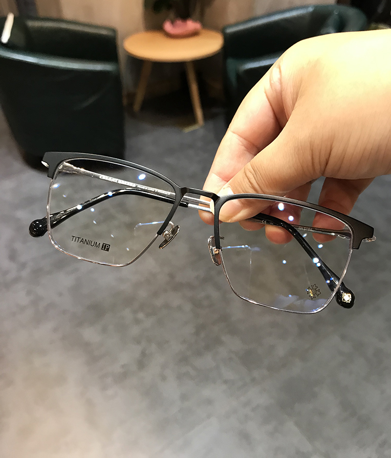 名逸眼镜框纯钛超轻眼镜架男女大框大脸加宽平光潮防蓝光装饰护目设计