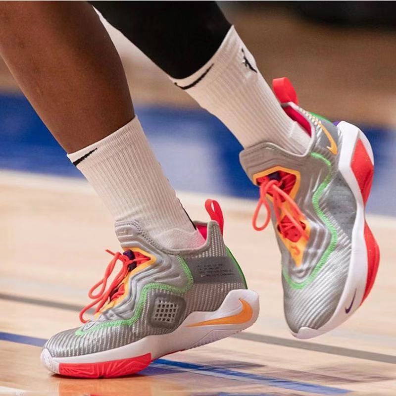 断码捡漏lbj14士兵14代实战高帮篮球鞋男士兵14白红40