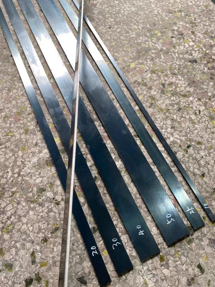 65mn弹簧钢刀条高硬度弹性弹65锰钢板diy淬火锰钢五件享8折25毫米x20