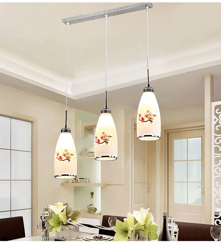 三头餐厅吊灯现代简约餐厅灯新款大气创意吧台过道灯饭厅餐桌灯具三头