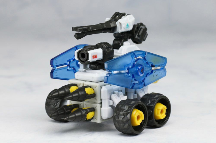 重装上阵 toyseasy 重装上阵机甲盲盒 套装潮玩玩具 小蜜蜂小王子 1个