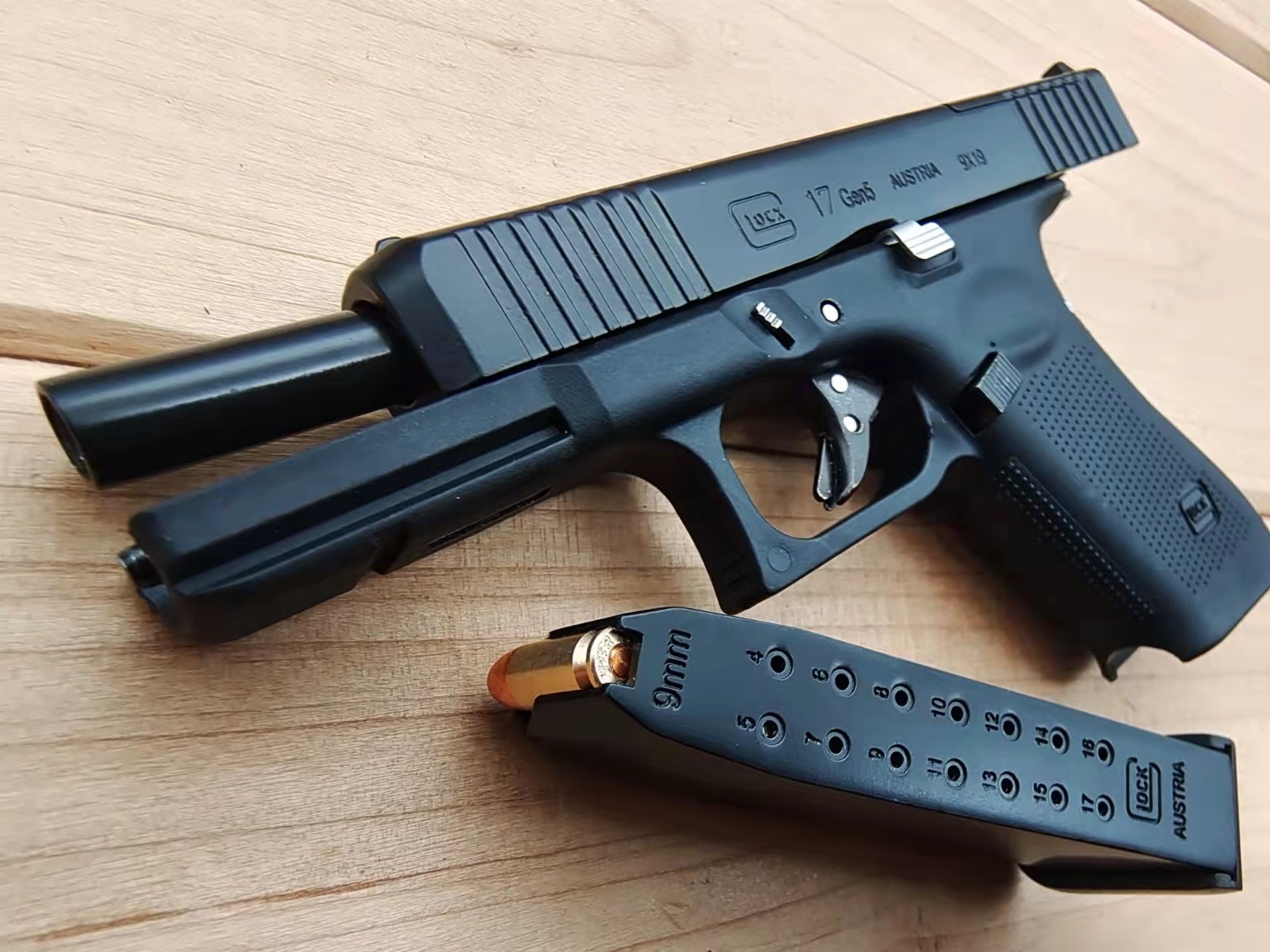 05合金帝国格洛克金属可拆卸抛壳玩具枪仿真不可发射 黑色 12单色弹