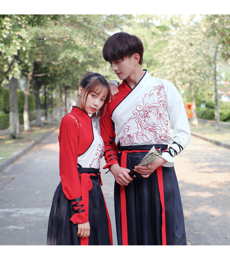 明朝锦衣卫飞鱼服绣春刀改良天师汉女学生春秋中国风古装情侣毕业照