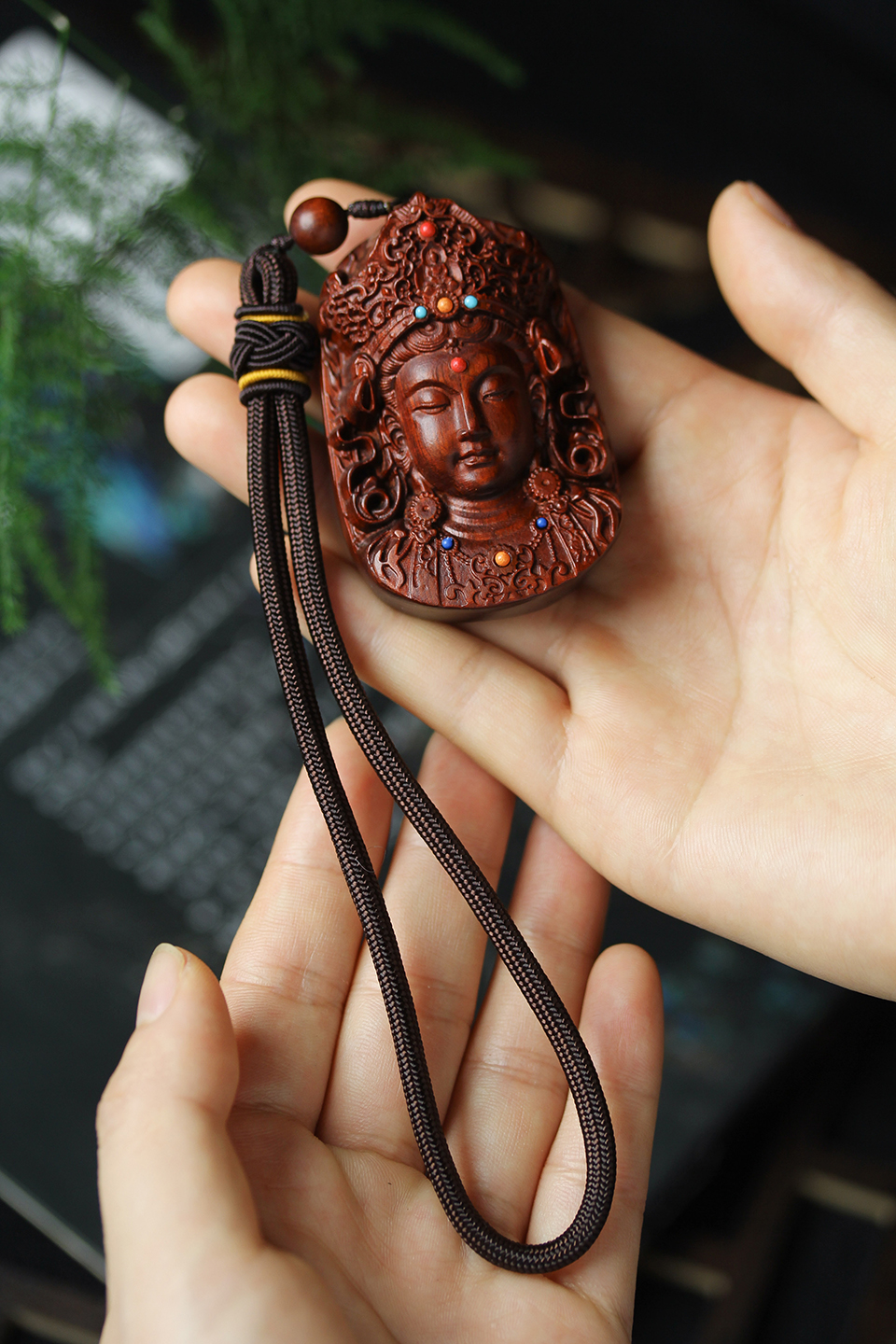 小叶紫檀木观音牌子手把件观音菩萨佛像吊坠红木佛牌挂件后视镜挂饰