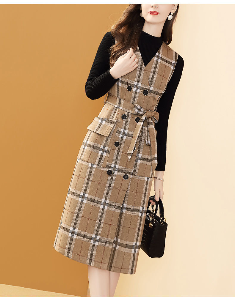女装新款格子毛呢连衣裙女2021秋新款气质修身v领双排扣系带中长款