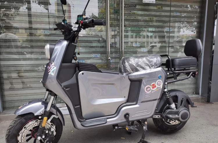 深远电动车中置箱007电池箱改装配件无缝大容量储物铁箱带脚踏00800