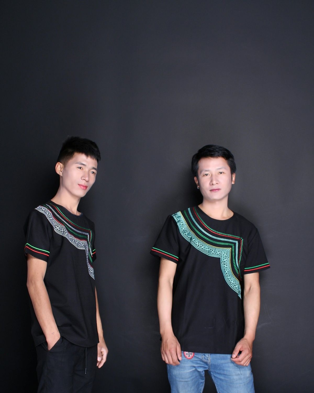 彝族衣服t恤男女均穿棉夏款服装民族风格彝族服饰大凉山新款 白色 xxl