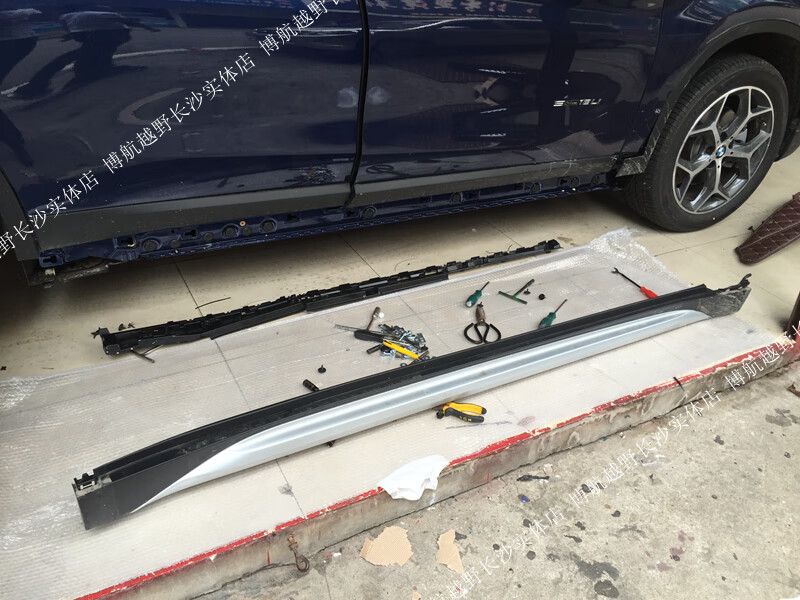 16-21款宝马x1侧裙 x1裙边底大边门槛车门下护板黑色边梁 新车拆 x1