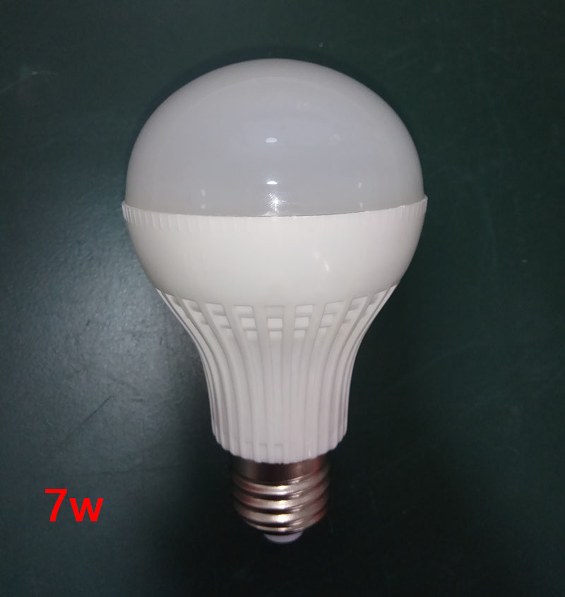 赤红定制d灯泡12v24v36v48v低压亮电瓶led灯泡船用节能灯泡地摊灯e27