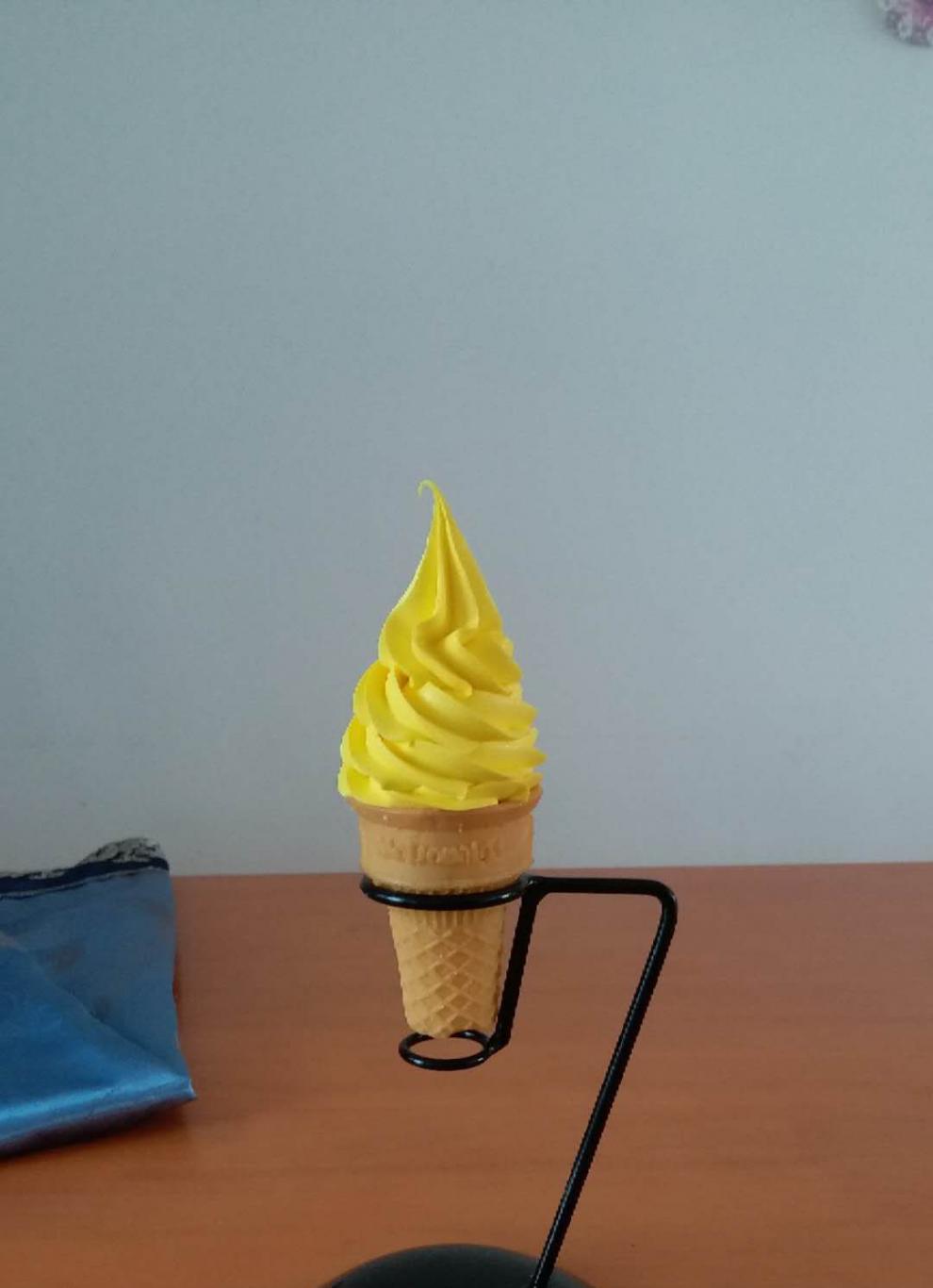 工厂现发仿真冰淇淋模型冰激凌模型仿真甜筒蛋筒巨无霸模型样品食品