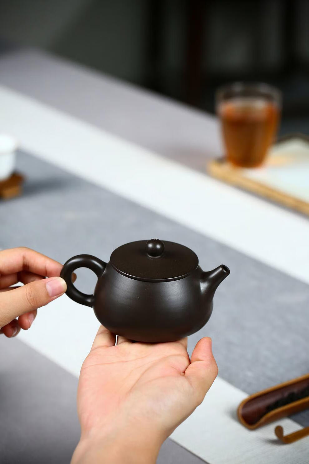 类型:紫砂内胆包装形式:简装是否手工:纯手工泥料:朱泥类别:煮茶壶