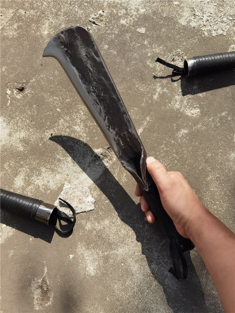 手工锻打劈柴开路镰竹园林刀多功能野营户外农用刀具定制版柴刀皮鞘