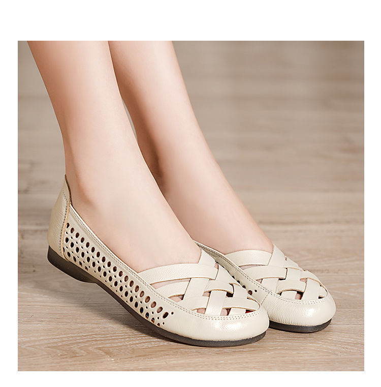 真软皮妈妈鞋牛筋底夏季女士凉鞋舒适防滑单鞋平底中老年人洞洞鞋豆沙