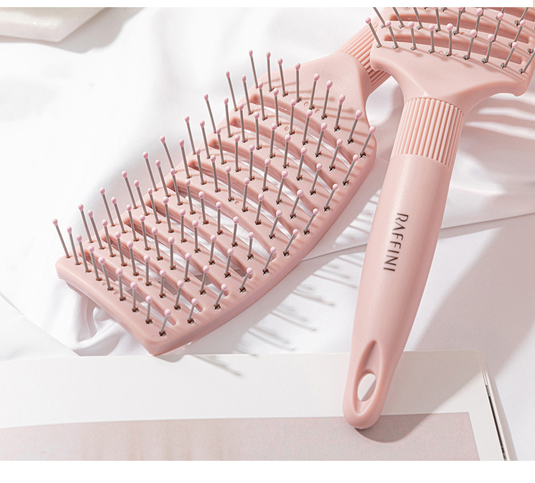 洗漱用品:梳子类别:其他浴室用品材质:玻璃货号:冰淇淋粉排骨梳商品