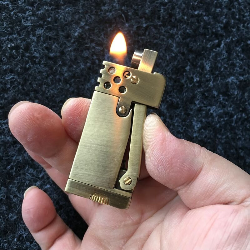 老式复古煤油打火机 经典怀旧打火机 侧压式煤油打火机 送火石线 做旧