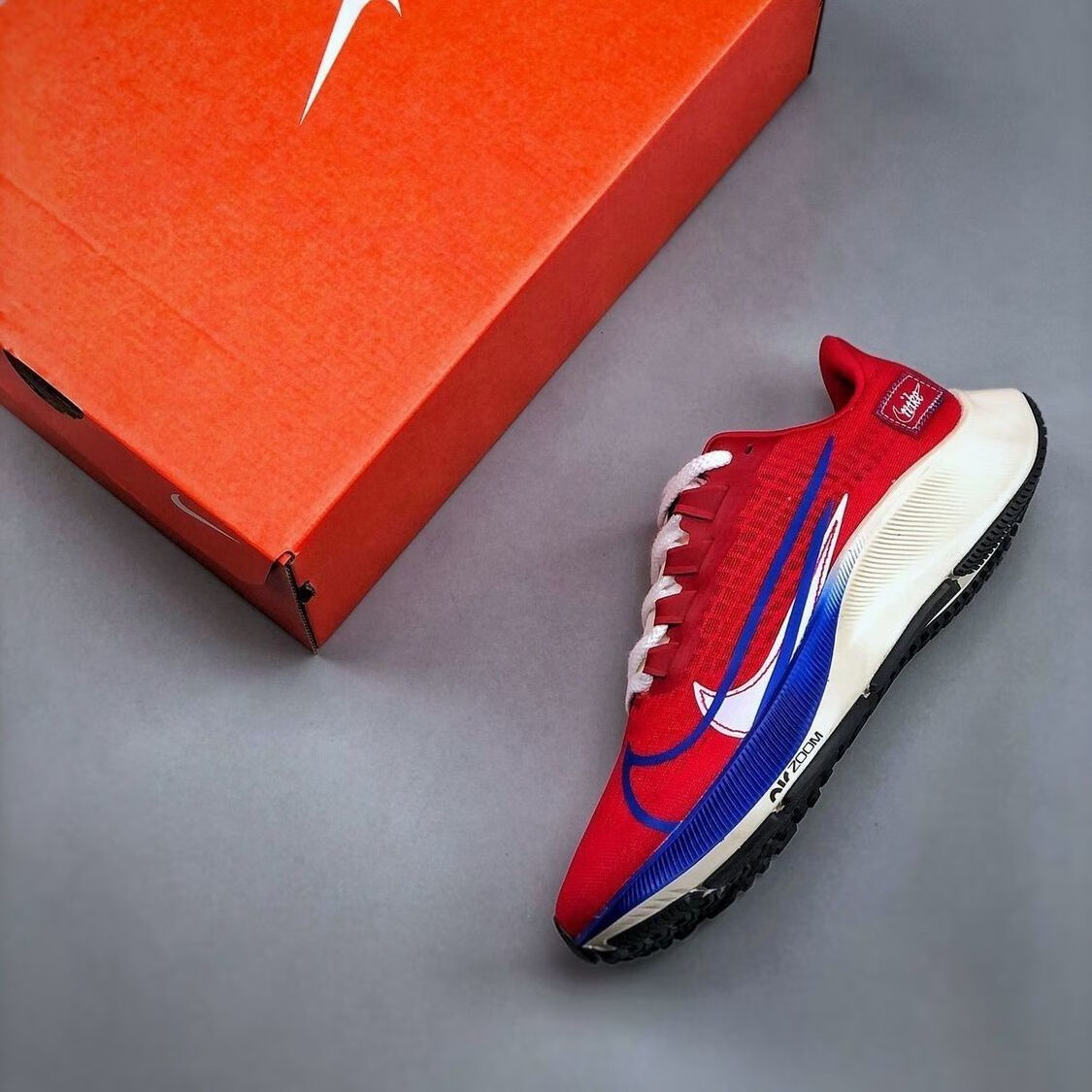 耐克air zoom pegasus 37飞马登月37代超轻网面透气跑步鞋cq9sifbey