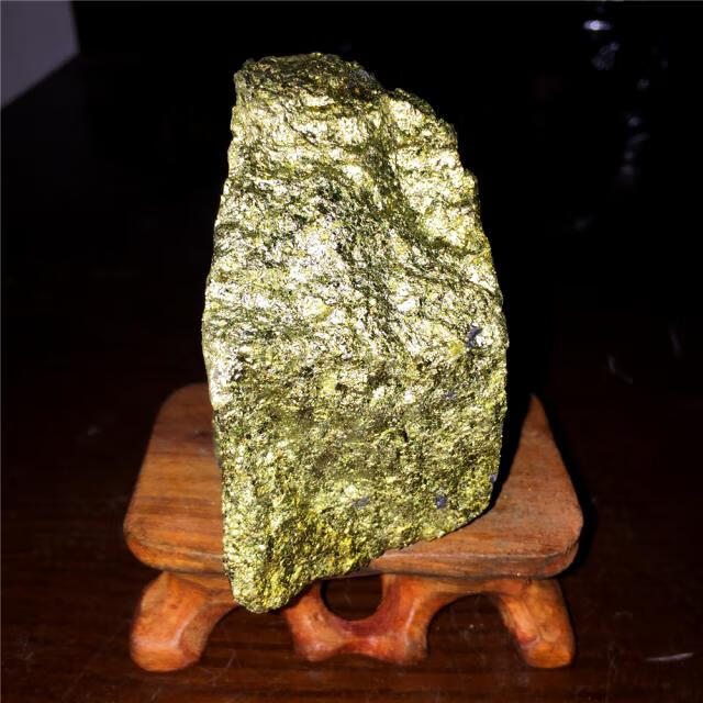 2022新款天然黄金矿石奇石观赏石头风水原石办公室客厅鱼缸摆件