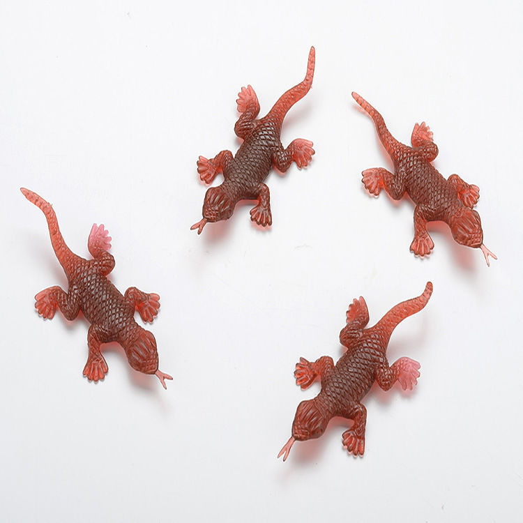 机智芽 仿真虫子吓人儿童昆虫蜈蚣蜘蛛整蛊玩具 6字大便蟑螂苍蝇蝎子