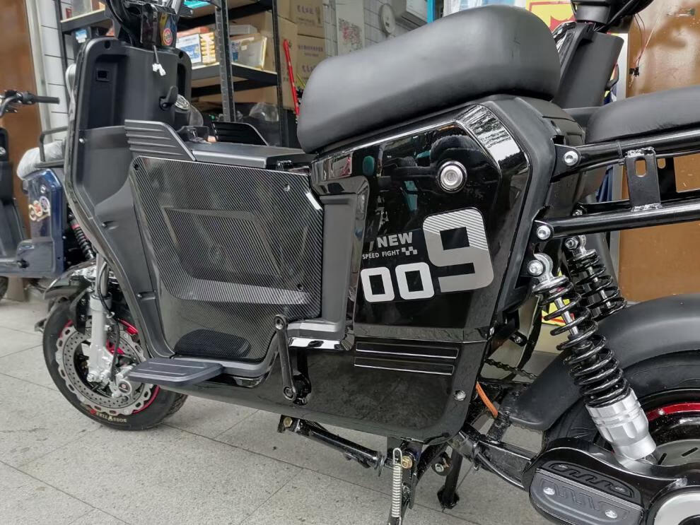 深远电动车中置箱007电池箱改装配件无缝大容量储物铁箱带脚踏00800