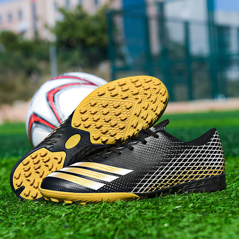 高品质儿童足球鞋童小学生碎钉钉子鞋童鞋专业足球鞋c罗刺客球鞋赠