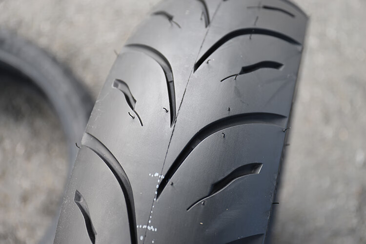 玛吉斯轮胎半热熔1101407017轮胎适用cb190x250srgsx250r1107017一条