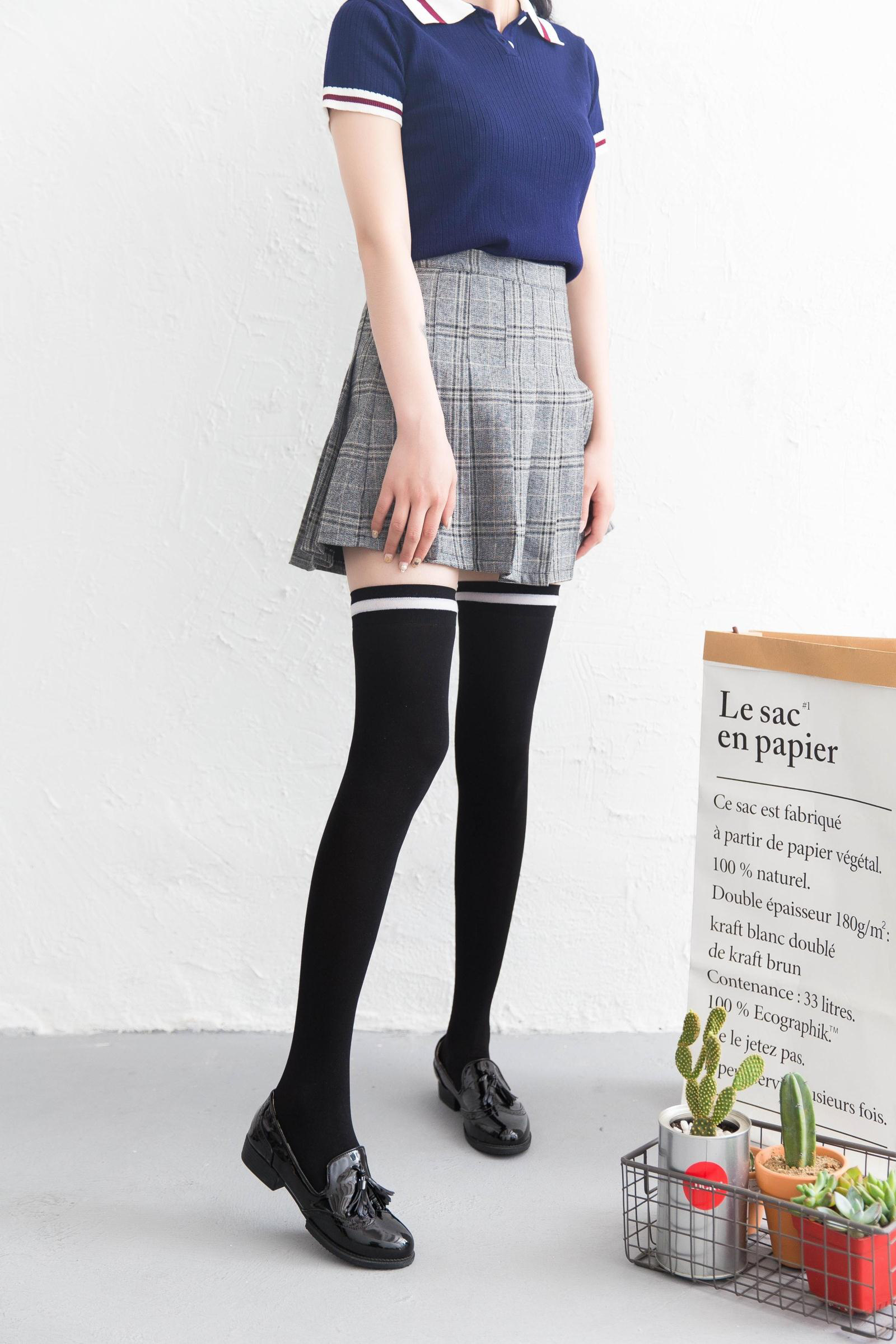 伪1娘衣服超长日系大码加长cos过膝长筒袜女装丝袜衣服用品 黑白条纹