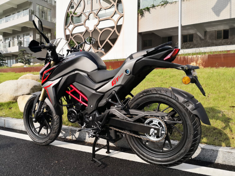 暴风眼250摩托车整车可以上牌国4电喷油冷cbs机车跑车街车 红色【图片