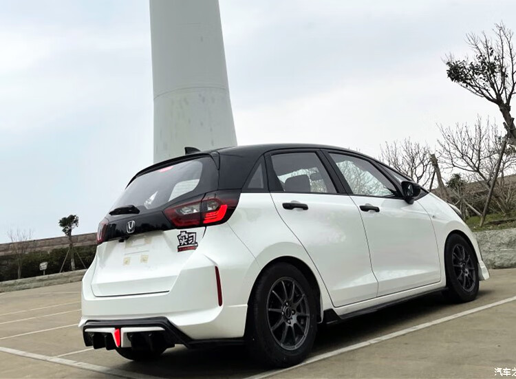 雅泛迪sq77 15x6j 三飞四飞原规格smcs轻量化轮毂5.