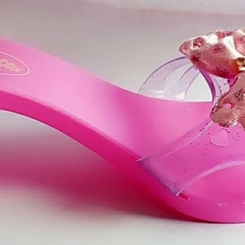 小女孩生日礼物组合儿童过家家玩具鞋仿真高跟鞋子水晶鞋芭比娃娃时尚