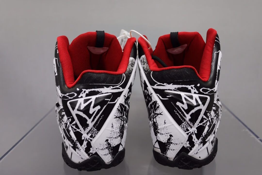 篮球鞋全明星夜光荧光绿鸳鸯涂鸦lebron11耐磨男运动鞋詹姆斯11黑红39